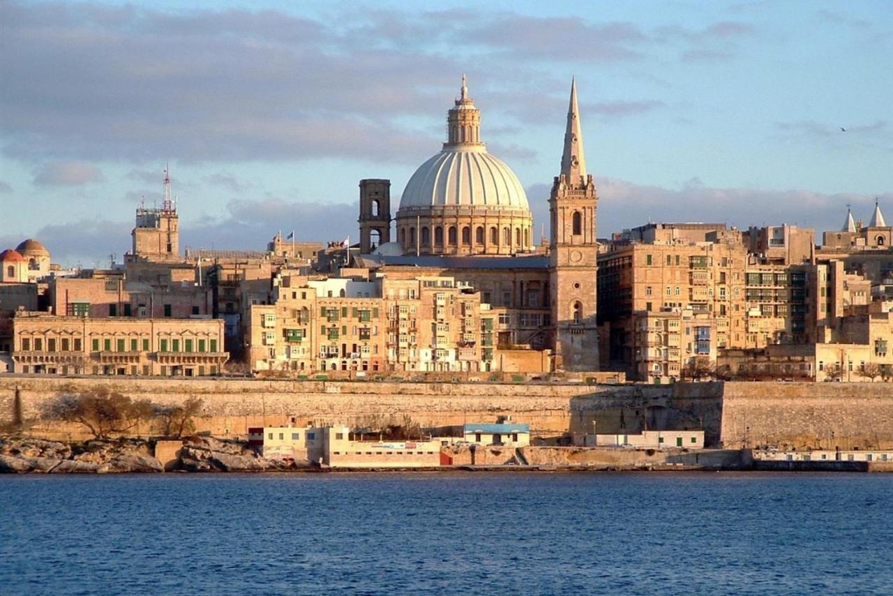 Deluxe Apartment With Valletta And Harbour Views Sliema Exterior photo