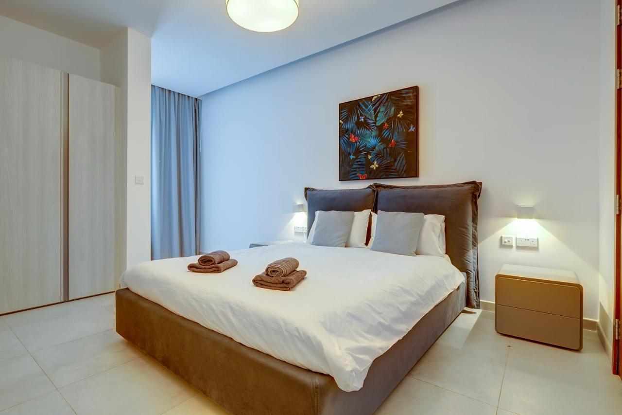Deluxe Apartment With Valletta And Harbour Views Sliema Exterior photo